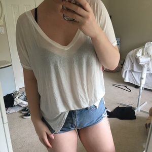 White loose brandy melive v neck